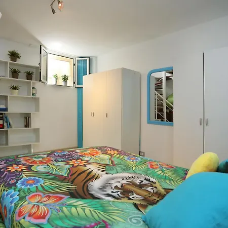 Garden House Apartment *